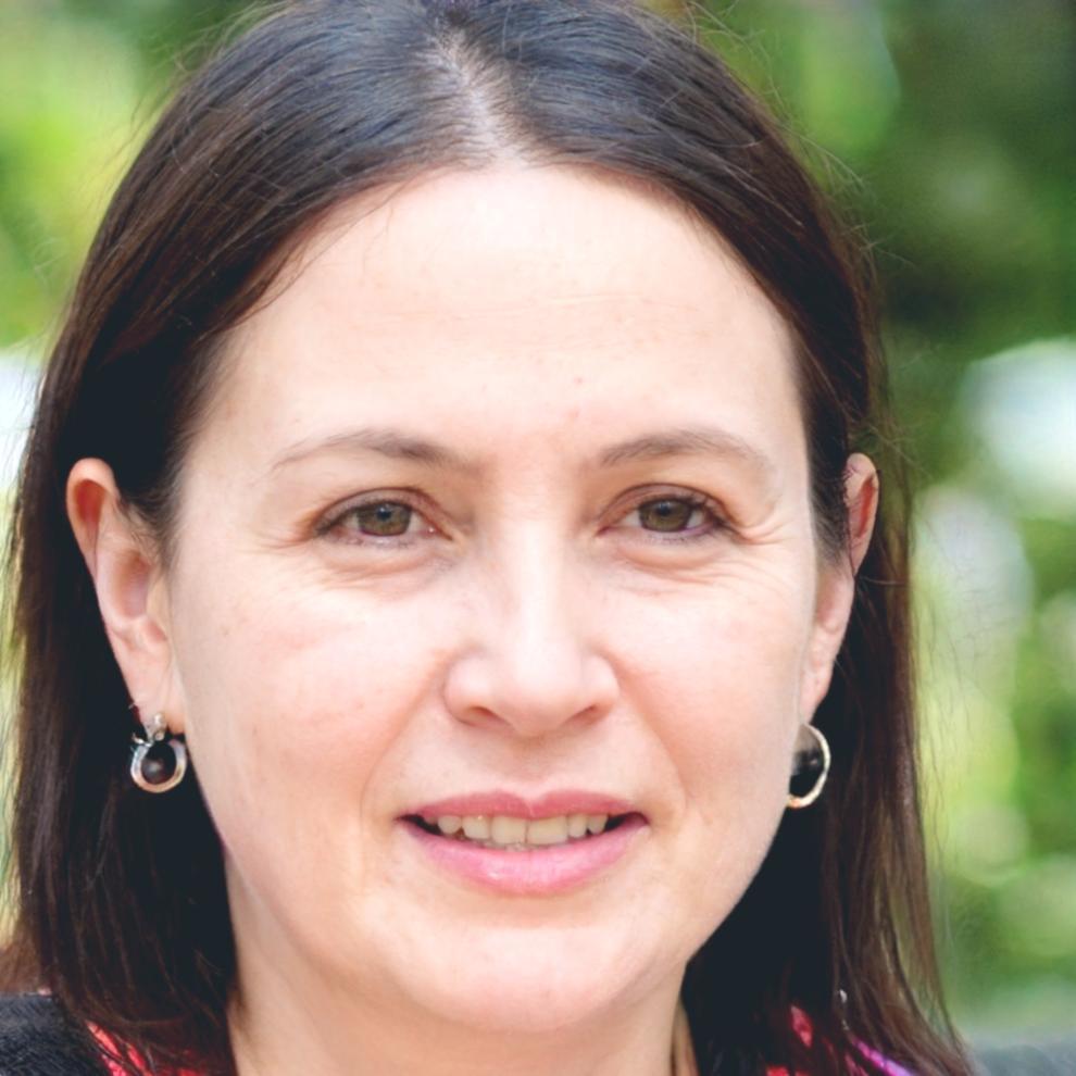 Esperanza Villareal, Directora de Estrategia Financiera